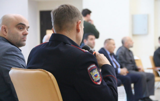 Полицейский в Ставрополе рассказал студентам об опасности экстремизма