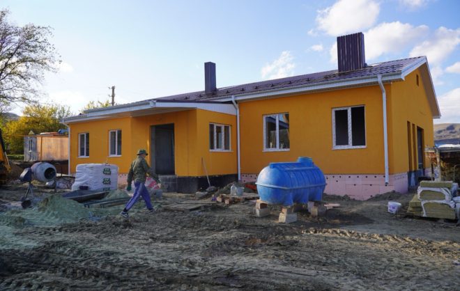 Четыре амбулатории строят в Андроповском округе по нацпроекту