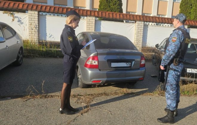 Автомобиль должника арестовали в Шпаковском округе из-за неуплаты долга