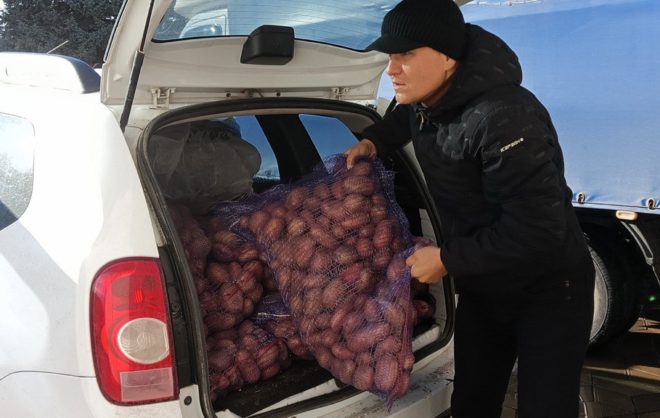 Фермеры из станицы Предгорного округа передали 500 кг картофеля в зону СВО