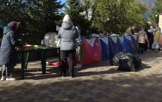 Жители Шпаковского округа сдали тонну вторсырья в мобильный пункт сбора
