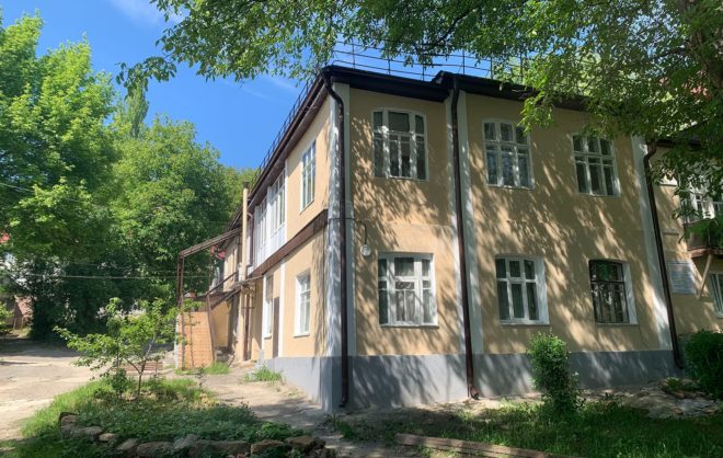 Капитальный ремонт столетнего дома завершили в Кисловодске