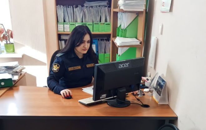 Приставы помогли двум жительницам Пятигорска вернуть деньги от мошенника