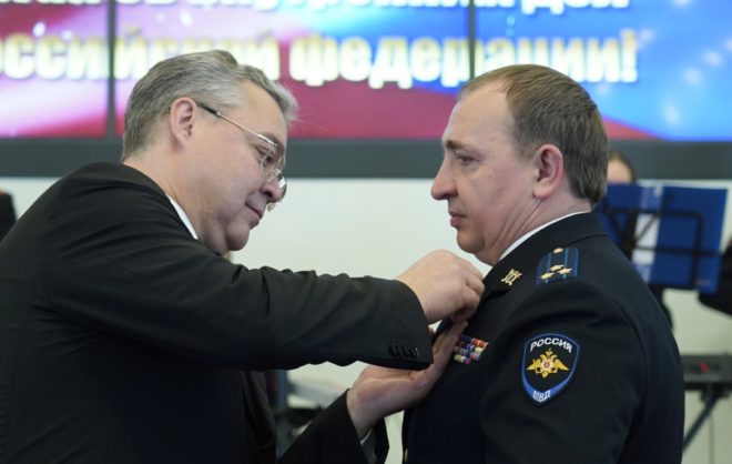 Губернатор Ставрополья вручил награды сотрудникам МВД