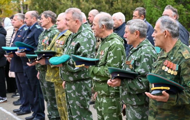 Мемориальную доску участнику СВО установили в школе Изобильного