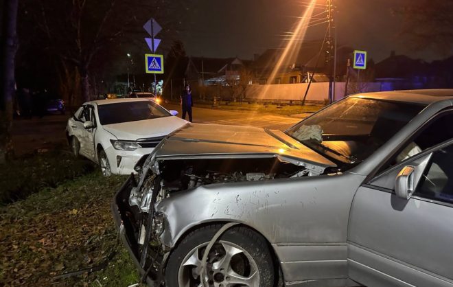 Четыре человека пострадали в аварии на Ставрополье
