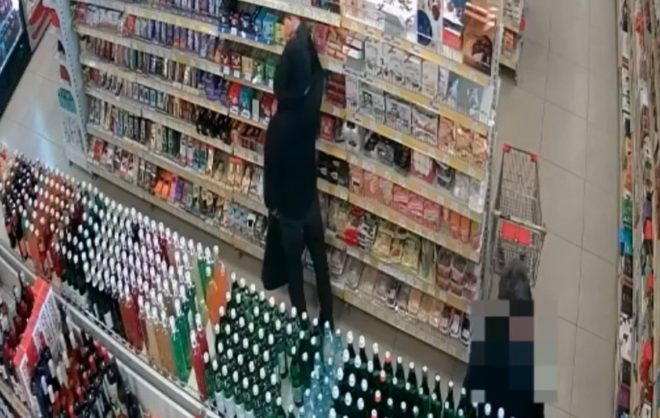 Мужчина в Железноводске похитил 86 плиток шоколада из сетевого магазина