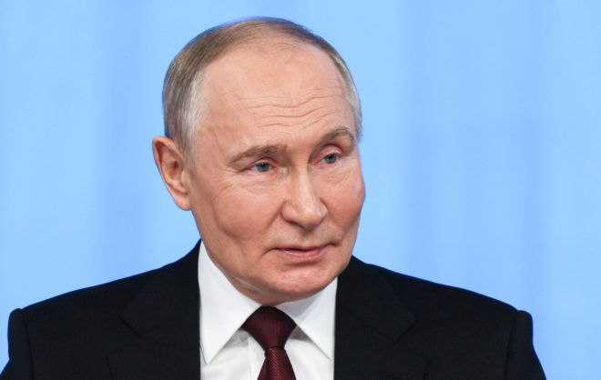 Владимир Путин считает справедливыми претензии к YouTube и Google в России