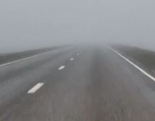 Инспекторы ГИБДД предупредили о тумане и боковом ветре на дорогах Ставрополья
