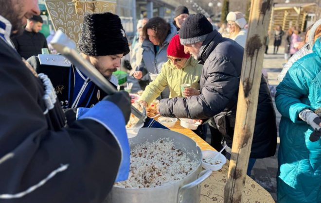 Больше 2 тысяч порций рождественской кутьи раздали в Железноводске