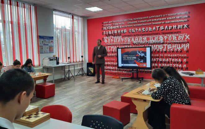 Шесть земских учителей устроят работать на Ставрополье в 2025 году
