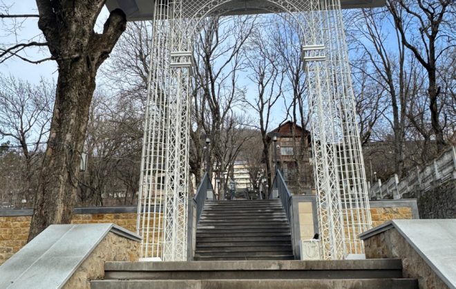 Лестницу отремонтировали благодаря курортному сбору в Железноводске