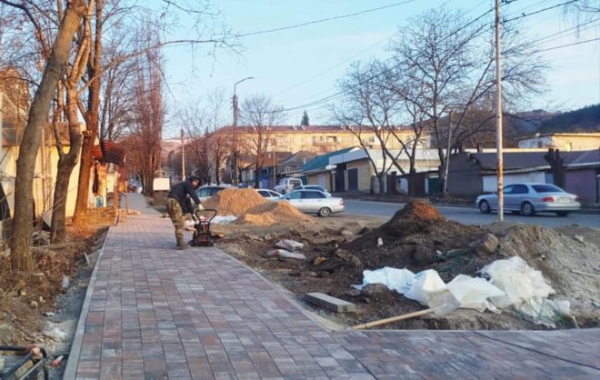 Улицу Седлогорскую ремонтируют с опережением графика в Кисловодске
