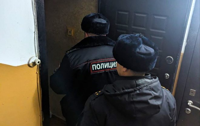 Сорвавшую баннер к 80-летию Победы женщину задержали на Ставрополье