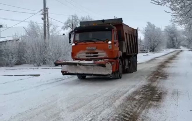 Около 150 тонн пескосоляной смеси использовали в Предгорном округе на дорогах