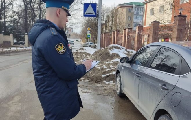 Отец выплатил более 500 тысяч рублей долга сыну на Ставрополье после ареста авто