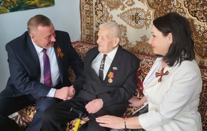 Медали к 80-летию Победы вручили ветеранам в Арзгирском округе