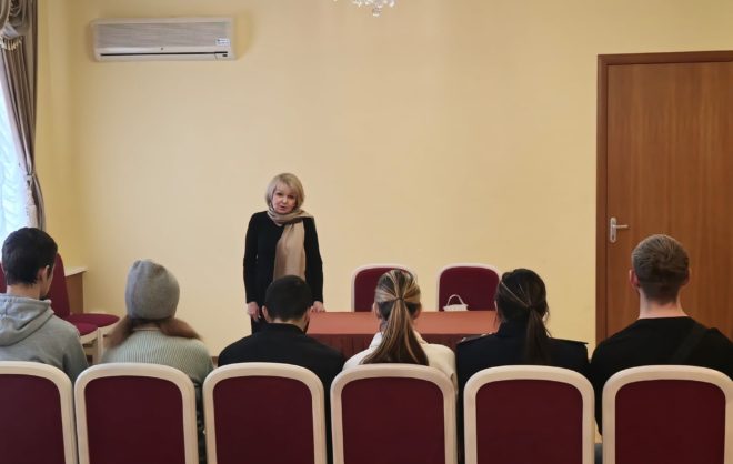 Актриса театра в Ставрополе провела встречу с несовершеннолетними осуждёнными