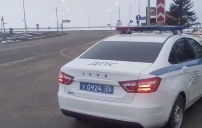 Инспекторы ГИБДД призвали водителей быть бдительными на дорогах Ставрополья