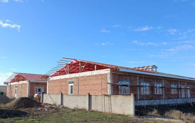 Строительство корпуса центра соцадаптации в Кочубеевском округе завершили на 50%