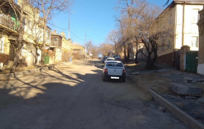 На улице Крайнего в Пятигорске отремонтировали около 50% дороги