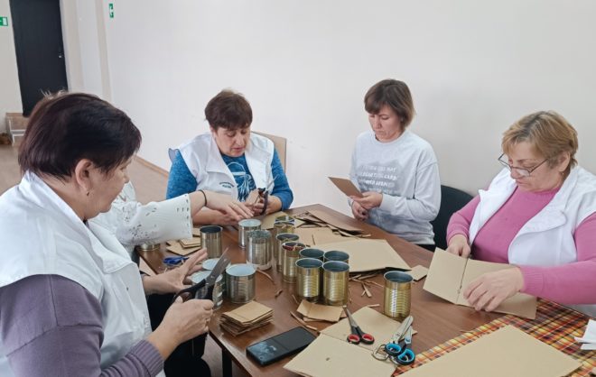 Пироги пекут волонтёры Кочубеевского округа для бойцов СВО
