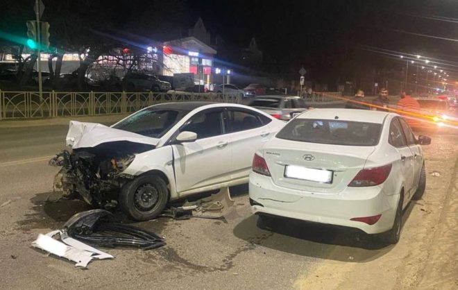Два человека получили травмы головы при ДТП в Ставрополе