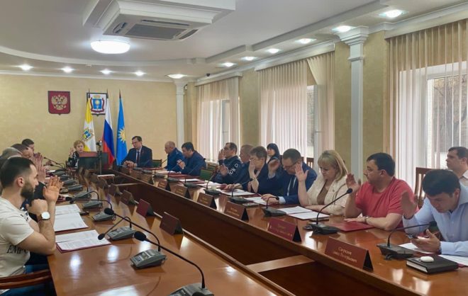 Отправившиеся в зону СВО жители Кисловодска получат муниципальные выплаты