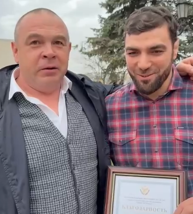 Мэру Невинномысска вручили благодарность из Дагестана за поддержку спорта