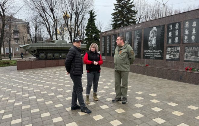 Делегация Ставрополья высадила «Сад памяти» в ЛНР