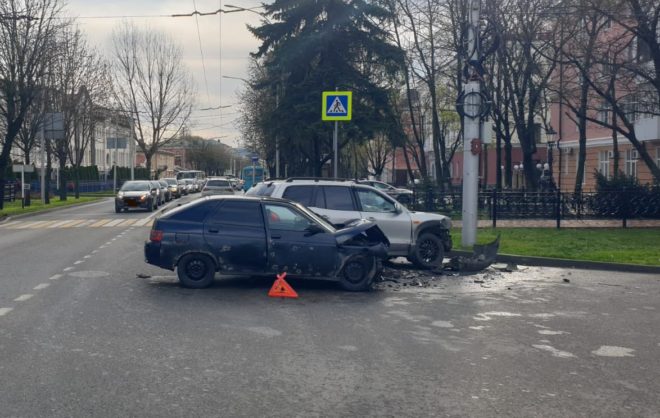 Два человека пострадали в ДТП в Ставрополе