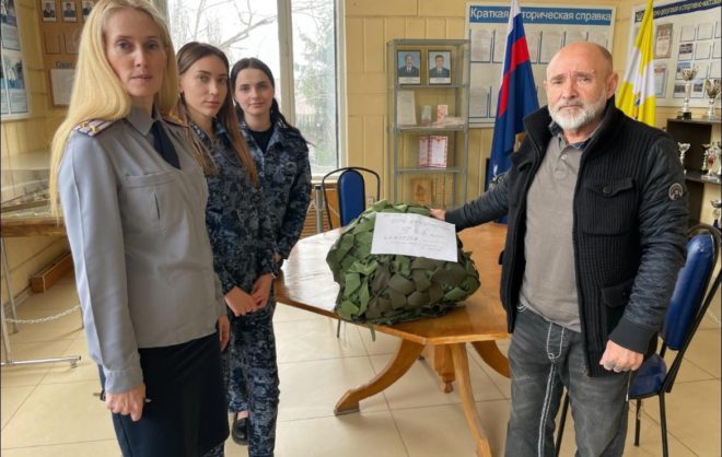Осуждённые на Ставрополье изготовили для бойцов СВО маскировочные сети
