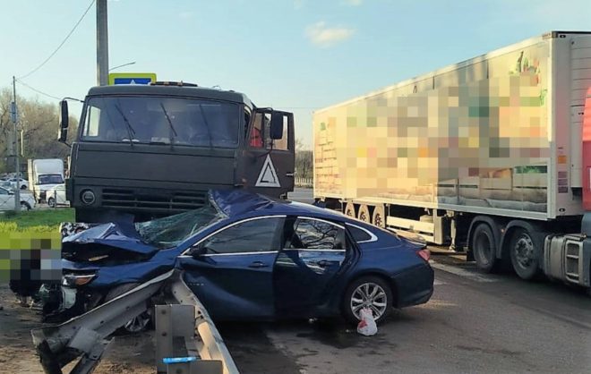 Водитель получил травмы при ДТП с грузовиком в Невинномысске