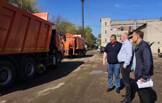 Новую спецтехнику для обслуживания дорог закупили в Предгорном округе