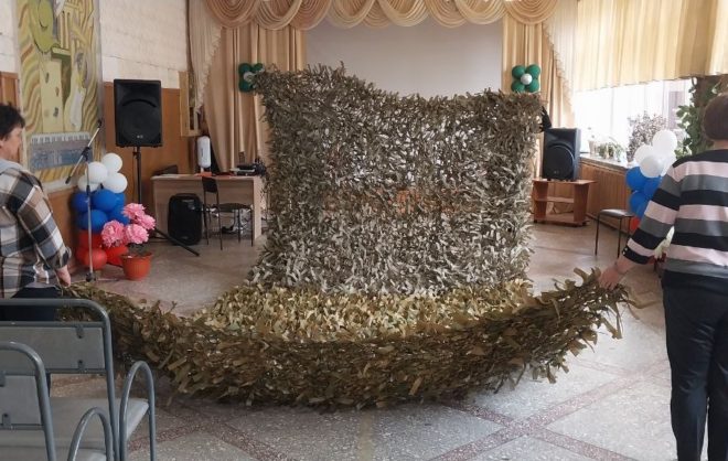 Больше тысячи маскировочных сетей отправили из Кочубеевского округа в зону СВО