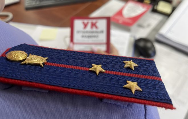 Выпавшая из окна женщина в Ставрополе умерла — СКР