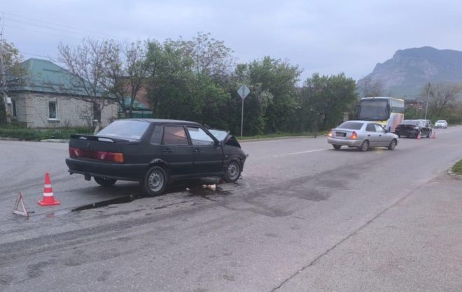 Пассажир авто пострадал в ДТП в Минводах