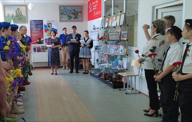 Посвящённую участнику СВО экспозицию открыли в школе Апанасенковского округа