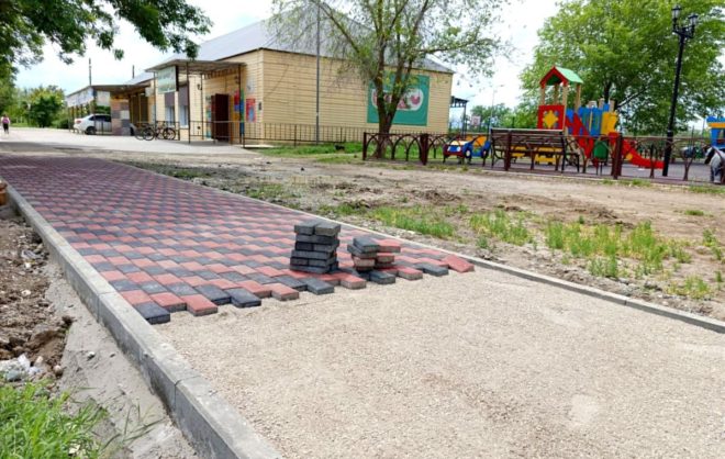 Тротуары обустраивают в сёлах Будённовского округа