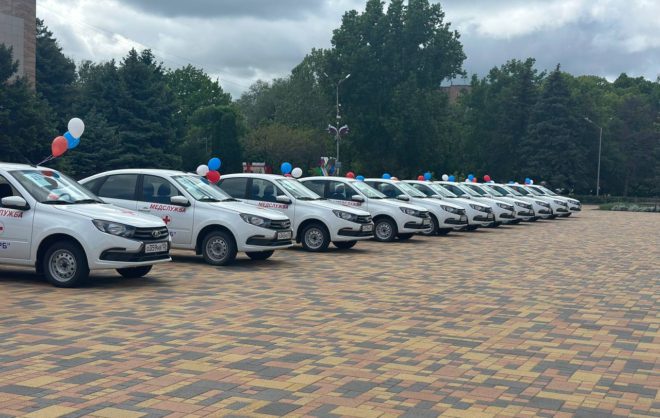 Автопарк больницы в Петровском округе пополнился 12 автомобилями