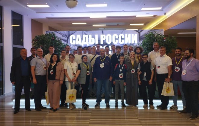 Студенты Ставрополья посетили выставку «Сады России 2025»