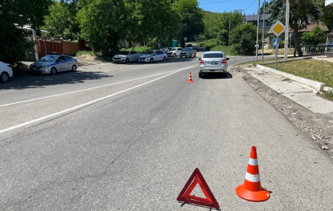 В Железноводске водитель сбила пожилого пешехода