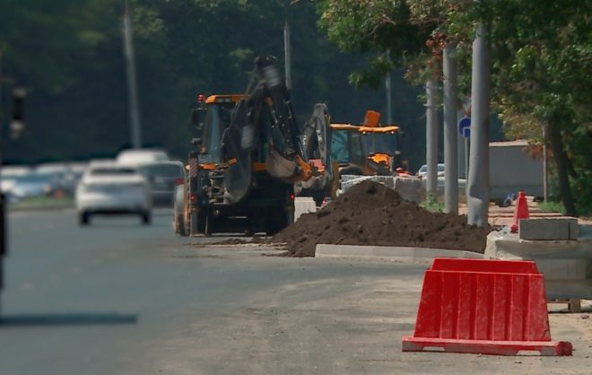 На улице Лермонтова в Ставрополе прокладывают новый водовод