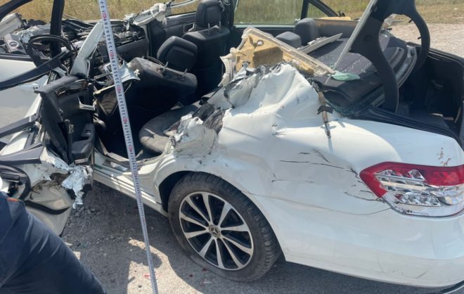 Автомобиль врезался в грузовик с полуприцепом в Предгорном округе