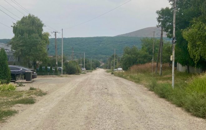По требованию прокуратуры в селе Предгорного округа обустроят дорогу