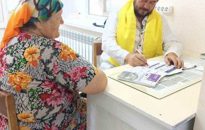 Выездная бригада медиков приняла пациентов в посёлке Шпаковского округа