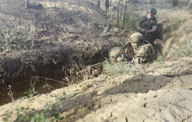 Десантники Ставрополья тренируются между боевыми выходами