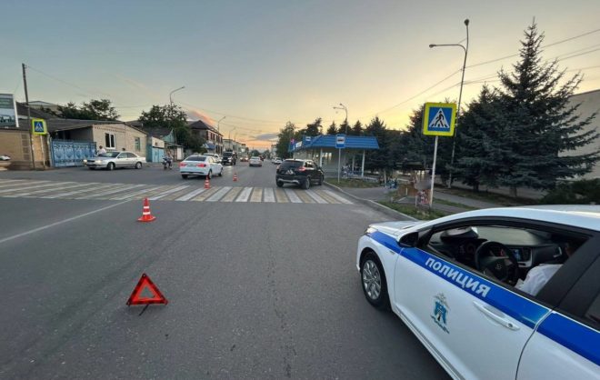 Девочка попала под колёса автомобиля в Предгорном округе на переходе