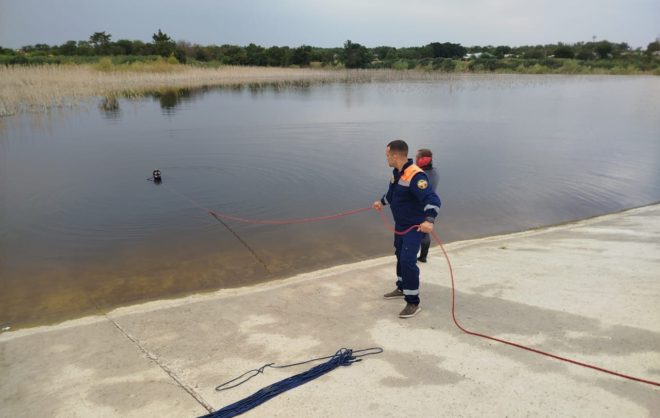 Тела мужчины и двоих детей достали из водоёма на Ставрополье
