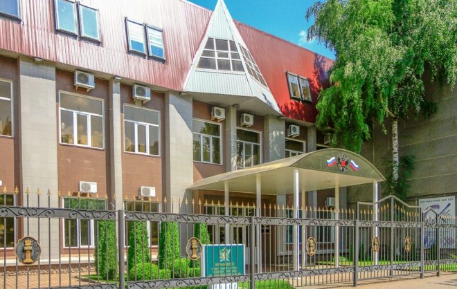 Представителя должника задержали за попытку подкупа пристава на Ставрополье